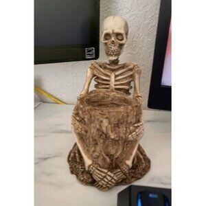 New Skull Pen Holder Skeleton Key Holder Makeup Brush Holder Home Office Desk